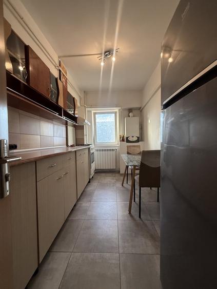 Apartament cu 2 camere decomandat, mobilat în Ultracentral