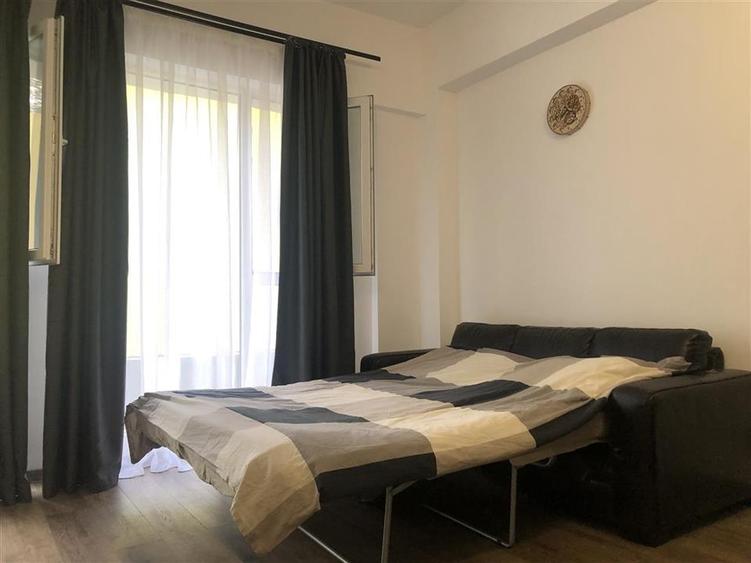 Garsonieră decomandată, mobilată în Astra