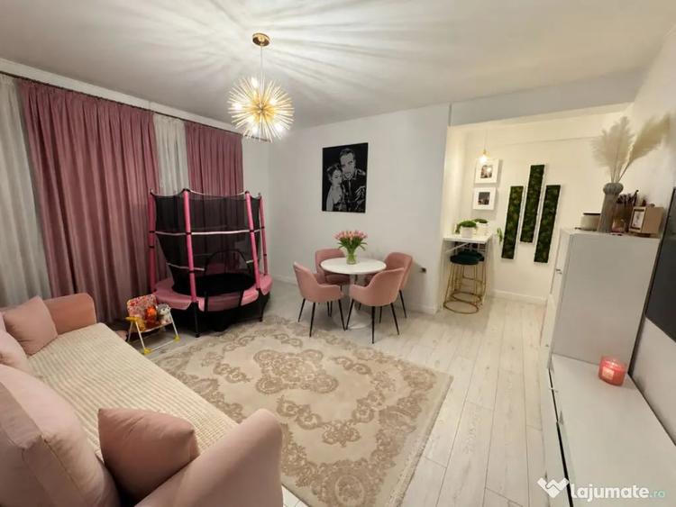 Apartament cu 2 camere decomandat în Central