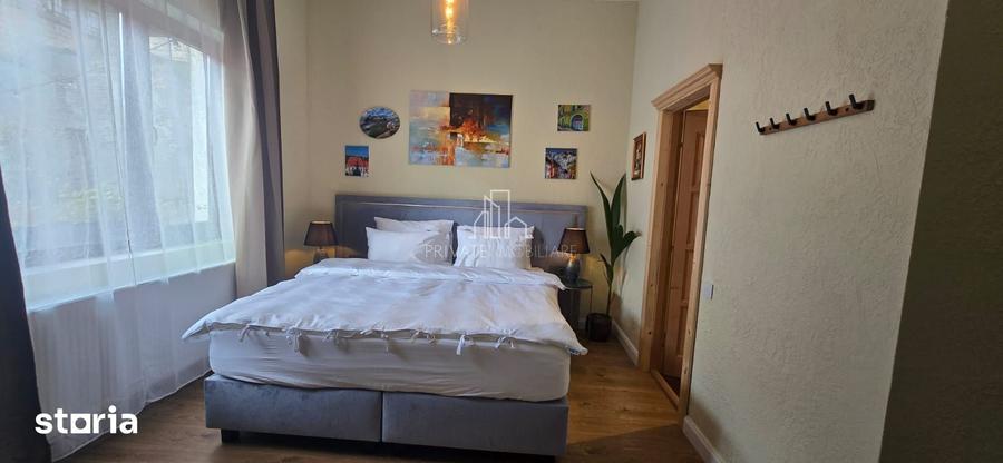 Casă cu 6 camere cu Teren 1314 Mp în Central