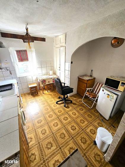 Apartament 2 camere semidecomandat, Micro 16 Str. Universului nr. 8 - 9