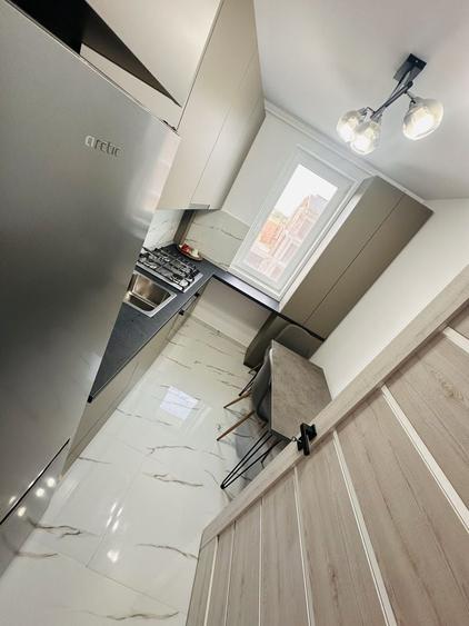 Apartament cu 3 camere decomandat în Giroc