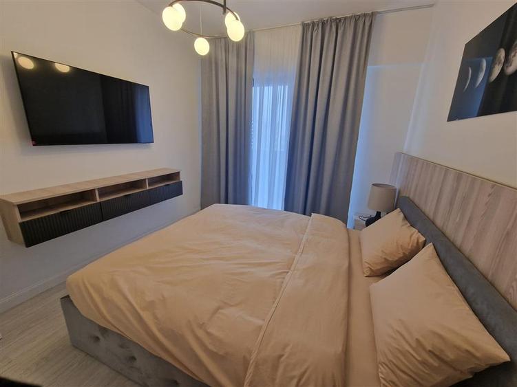Apartament cu 3 camere decomandat, mobilat în Tătărași