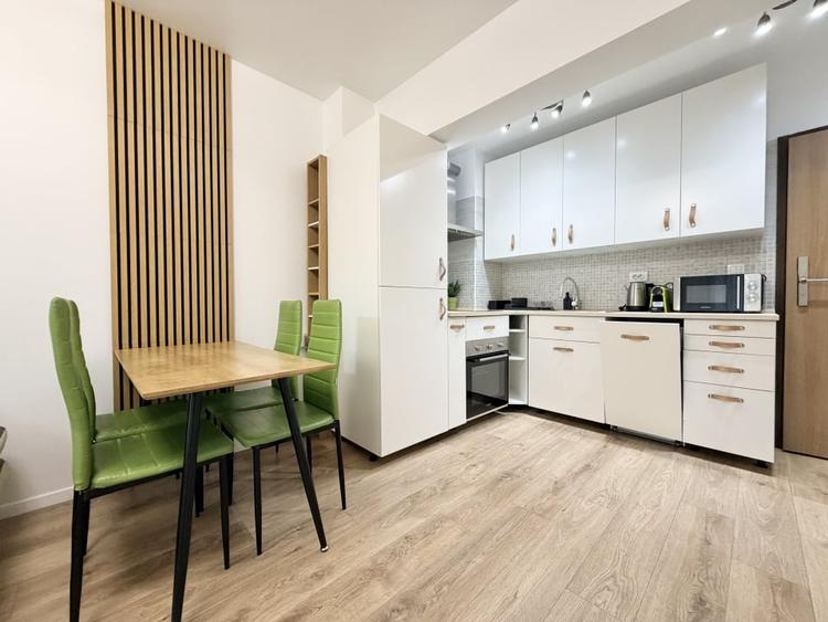 Apartament cu 2 camere semidecomandat, mobilat în Gheorgheni