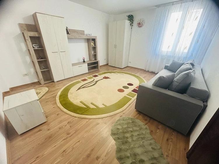 Garsonieră decomandată în Central