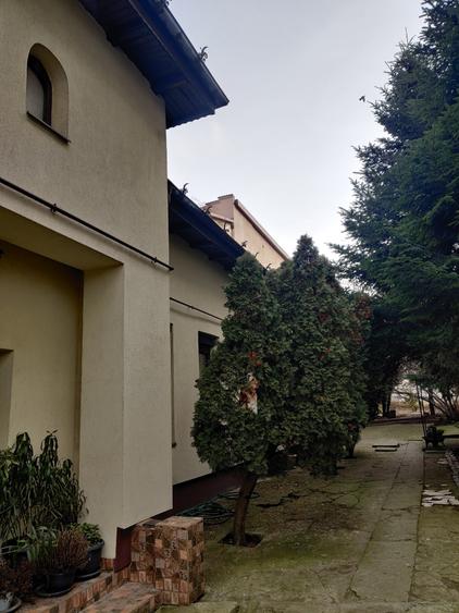 Casă individuală cu 5 camere cu Canalizare în Parcul Carol