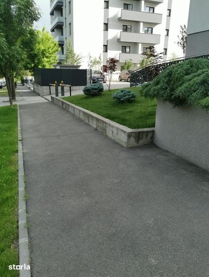 Apartament cu 3 camere în Calea București
