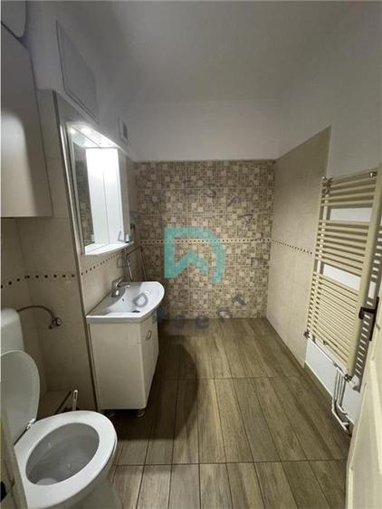 Apartament cu 4 camere decomandat în Centrul Civic