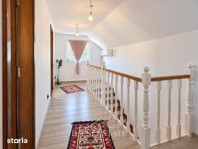 Casă cu 3 camere cu Teren 2203 Mp în Bărcănești