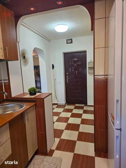 Apartament cu 3 camere decomandat în 13 Septembrie