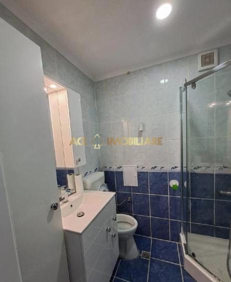 Apartament cu 3 camere decomandat, mobilat în Ozana