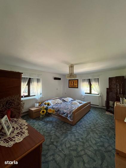 Casă cu 4 camere cu Teren 5146 Mp în Sălătrucu