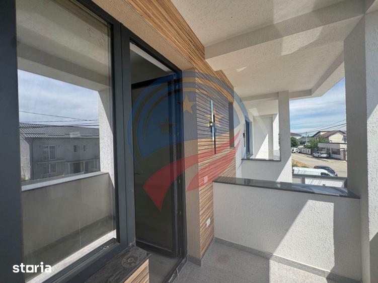 Casă cu 5 camere cu Teren 475 Mp în Podari