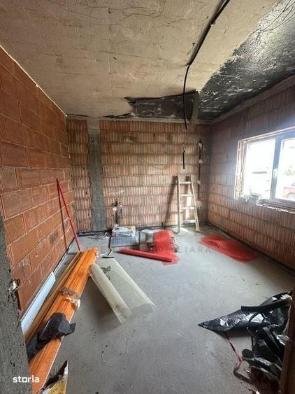 Casă cu 3 camere în Central