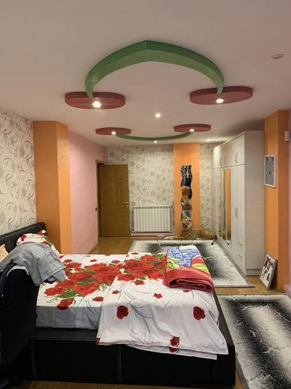 Apartament cu 4 camere decomandat în Central