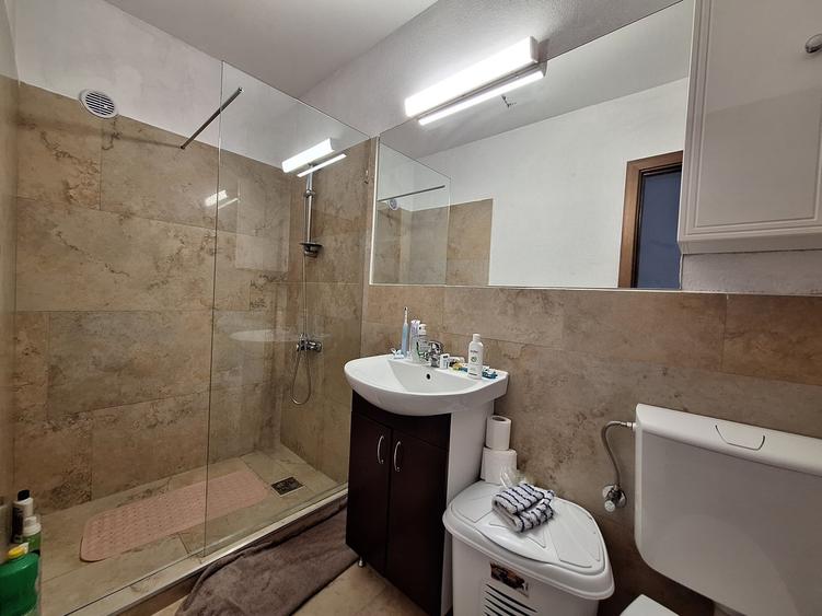 Apartament cu 2 camere, 44 mp, parcare, zona Terra - 7