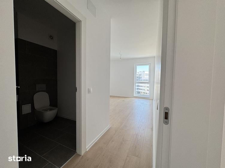 Apartament cu 3 camere semidecomandat în Străulești