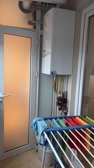Apartament cu 4 camere decomandat, mobilat în Casa de Cultură