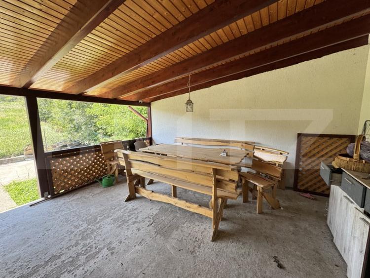 Casă cu 4 camere cu Teren 2800 Mp în Guruslău