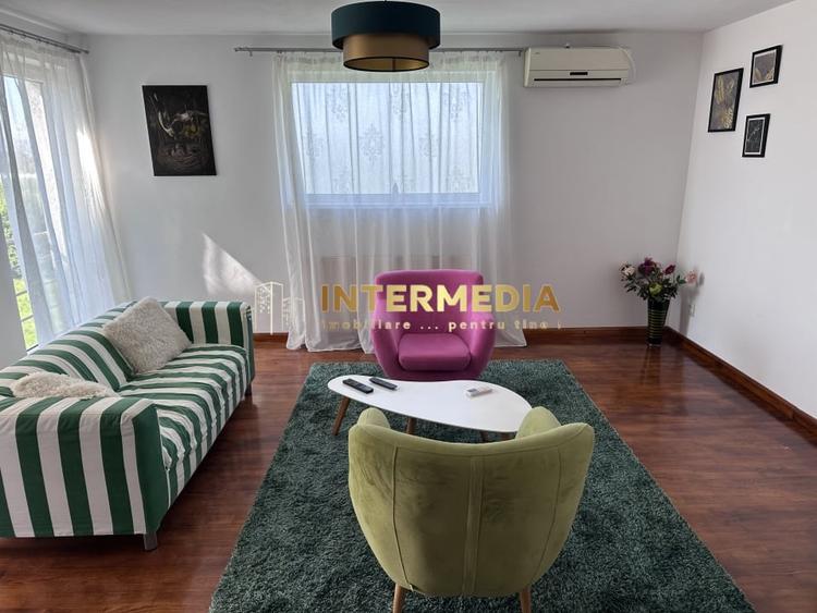 Apartament cu 3 camere decomandat, mobilat în Cetate
