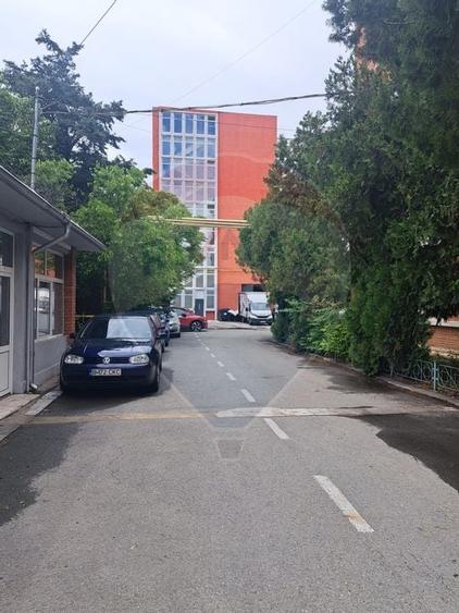 Spațiu industrial, de 250 mp, în Baicului