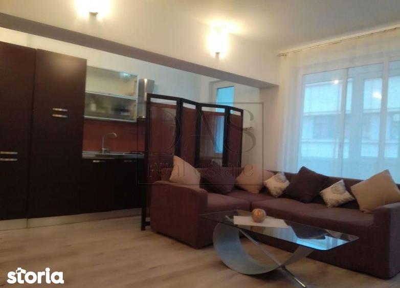 Apartament cu 2 camere, mobilat în Romană