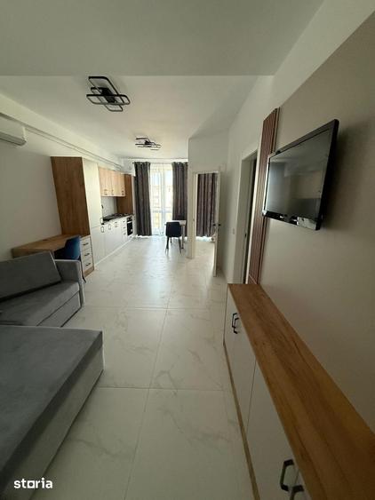 Intrare Obcini - Microapartament cu 2 camere semidecomandate. - 2