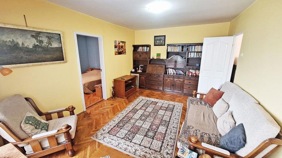 Apartament cu 2 camere nedecomandat în Astra
