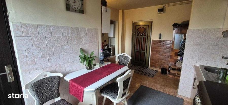 Apartament cu 2 camere decomandat în Remetea