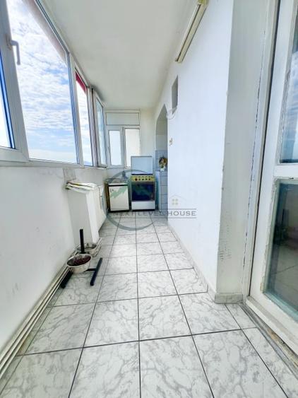 Apartament 3 camere, decomandat - 8