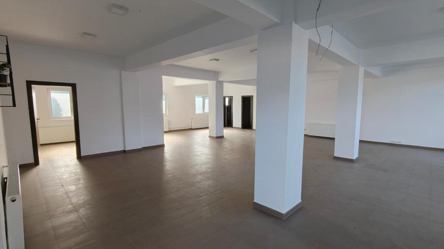 Spațiu comercial, de 125 mp, în Central