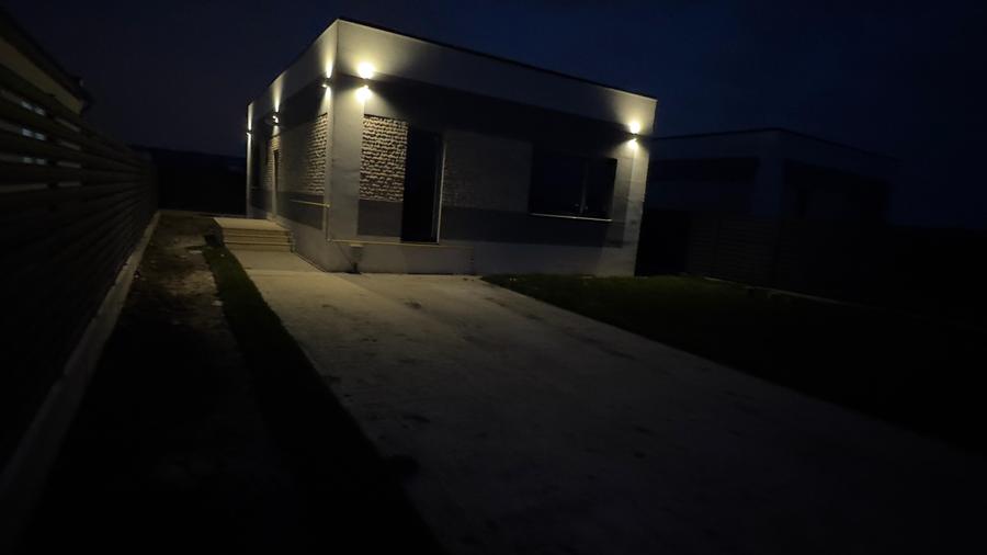 Casă individuală cu 3 camere cu Canalizare în Clinceni