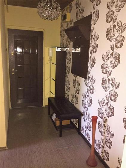 Apartament cu 3 camere semidecomandat în Bucovina