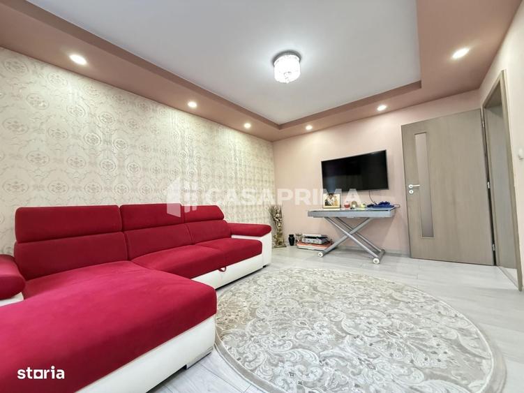 Apartament cu 4 camere decomandat în Nicolina