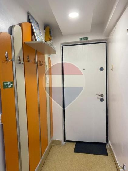 Apartament cu 2 camere semidecomandat în Berceni