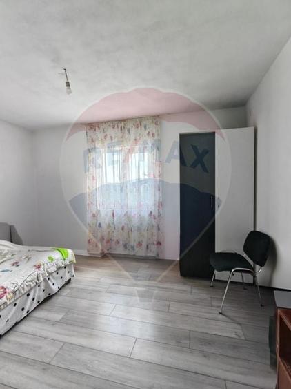 Casă cu 4 camere cu Teren 640 Mp în Bod