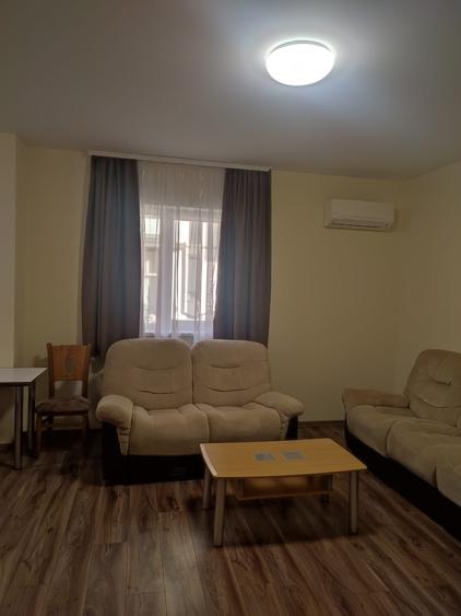 Persoana fizica, inchiriez ap. Cu doua camere ,confort 1 ,parter, str. Liviu Rebreanu nr.175 - 7