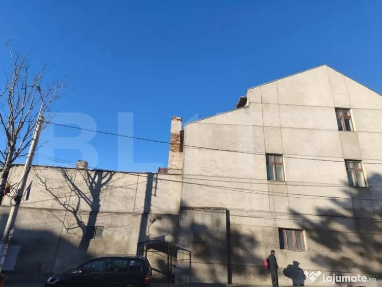 Spațiu comercial, de 1,883 mp, în Central