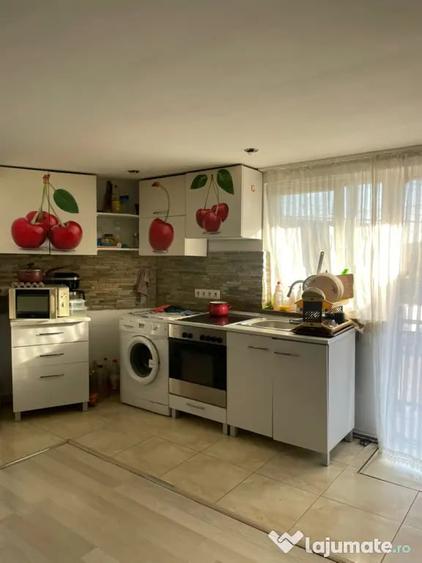 Casă cu 3 camere în Central