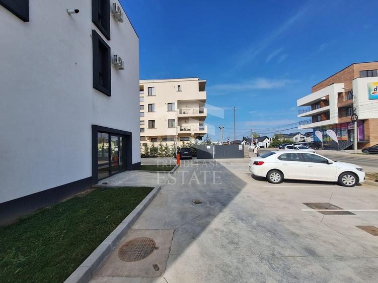 Spațiu comercial, de 275 mp, în Tunari