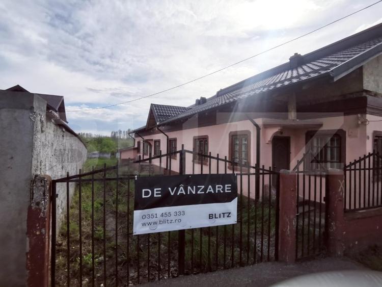 Casă individuală cu 5 camere cu Teren 1624 Mp în Cernele