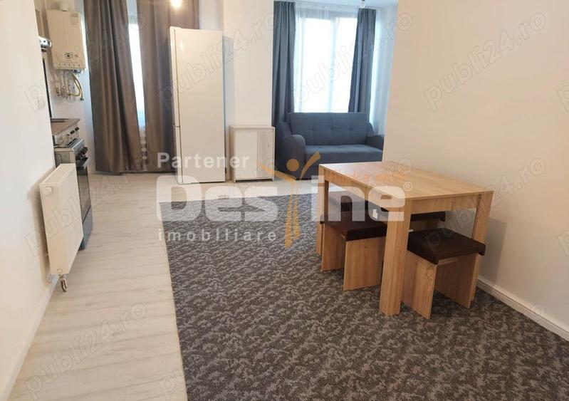 Apartament cu 3 camere în Aradului