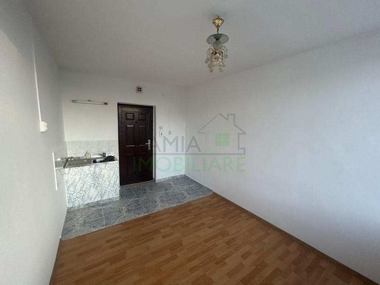 Garsoniera tip Cameră Tractorul, etaj intermediar - 5