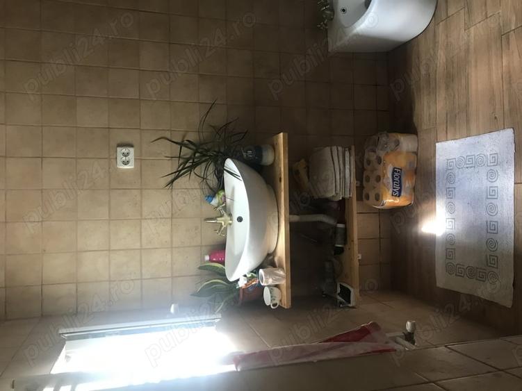 Casă cu 5 camere cu Teren 548 Mp în Eforie
