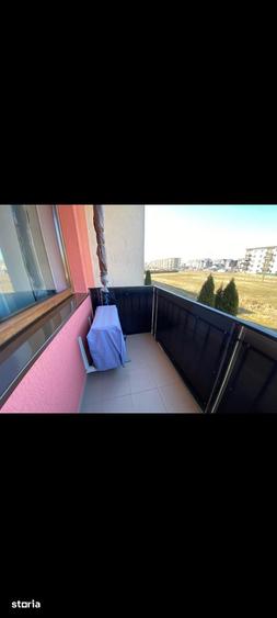 Garsonieră decomandată în Tractorul