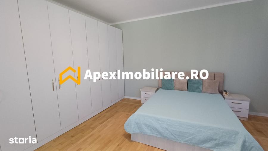 Apartament cu 3 camere semidecomandat în Ștefan cel Mare