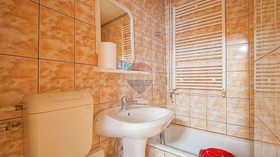 Casă cu 3 camere cu Teren 104 Mp în Schei