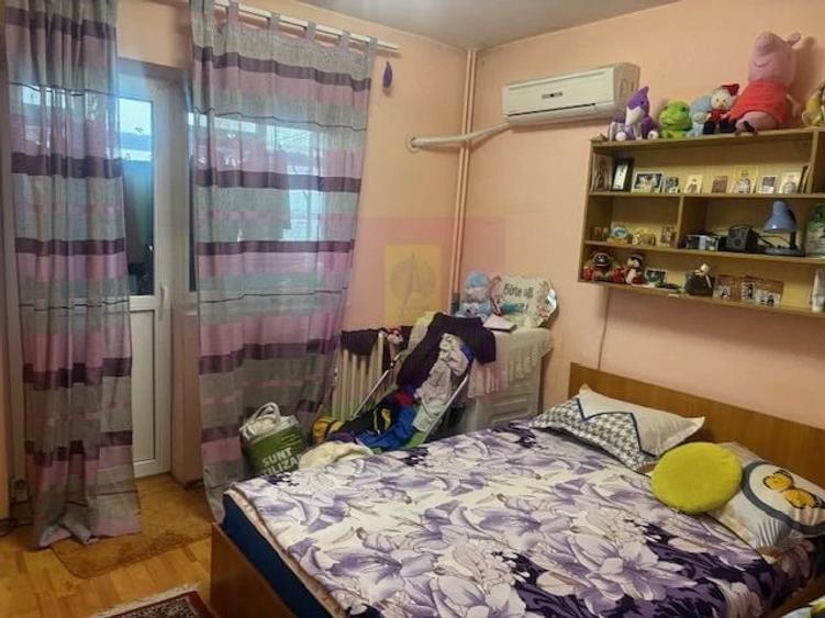 Apartament cu 3 camere decomandat în Pantelimon