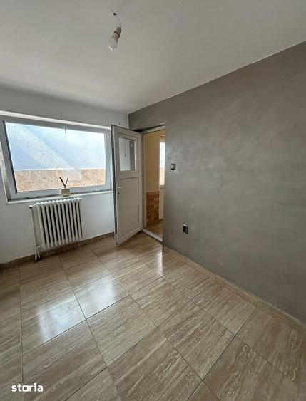 Casă cu 4 camere cu Teren 185 Mp în Coiciu