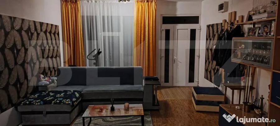 Casă cu 4 camere cu Teren 500 Mp în Central